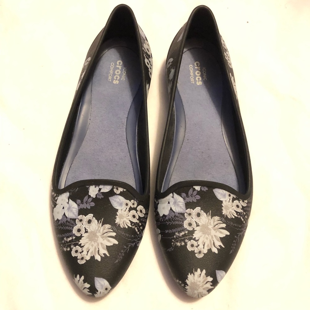 Crocs Eve blue and purple floral flats shoes